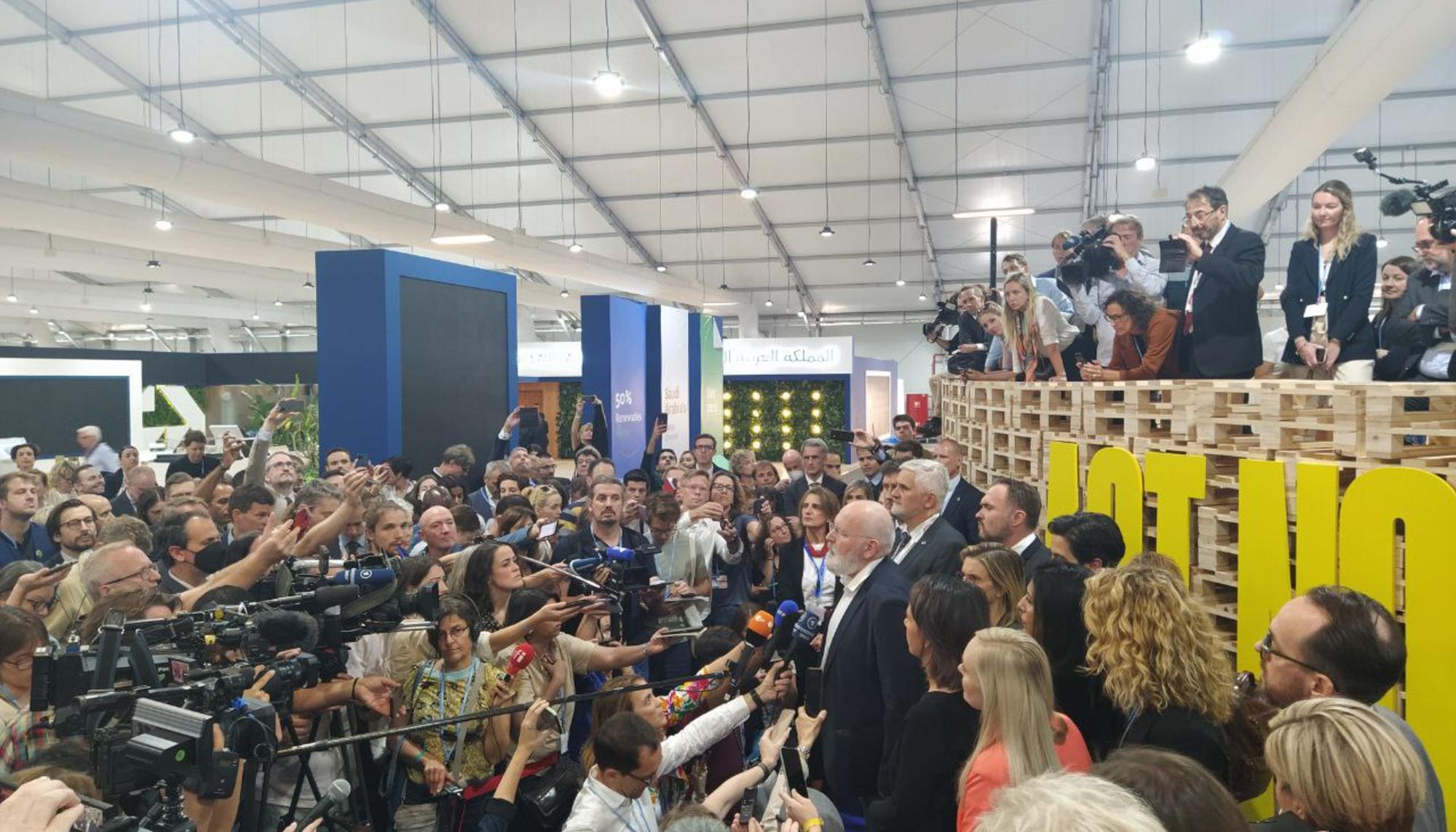 Frans Timmermans, vicepresidente de la Comisión Europea, en rueda de prensa este 19 de noviembre en la COP27 de Egipto.